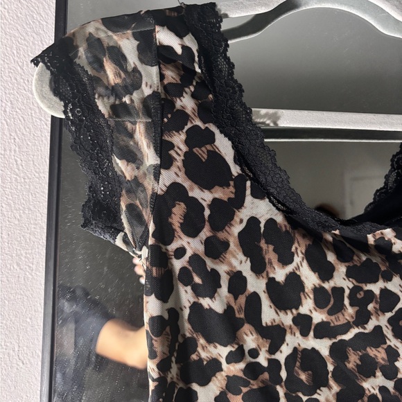 Leopard Print Top - Picture 7 of 10